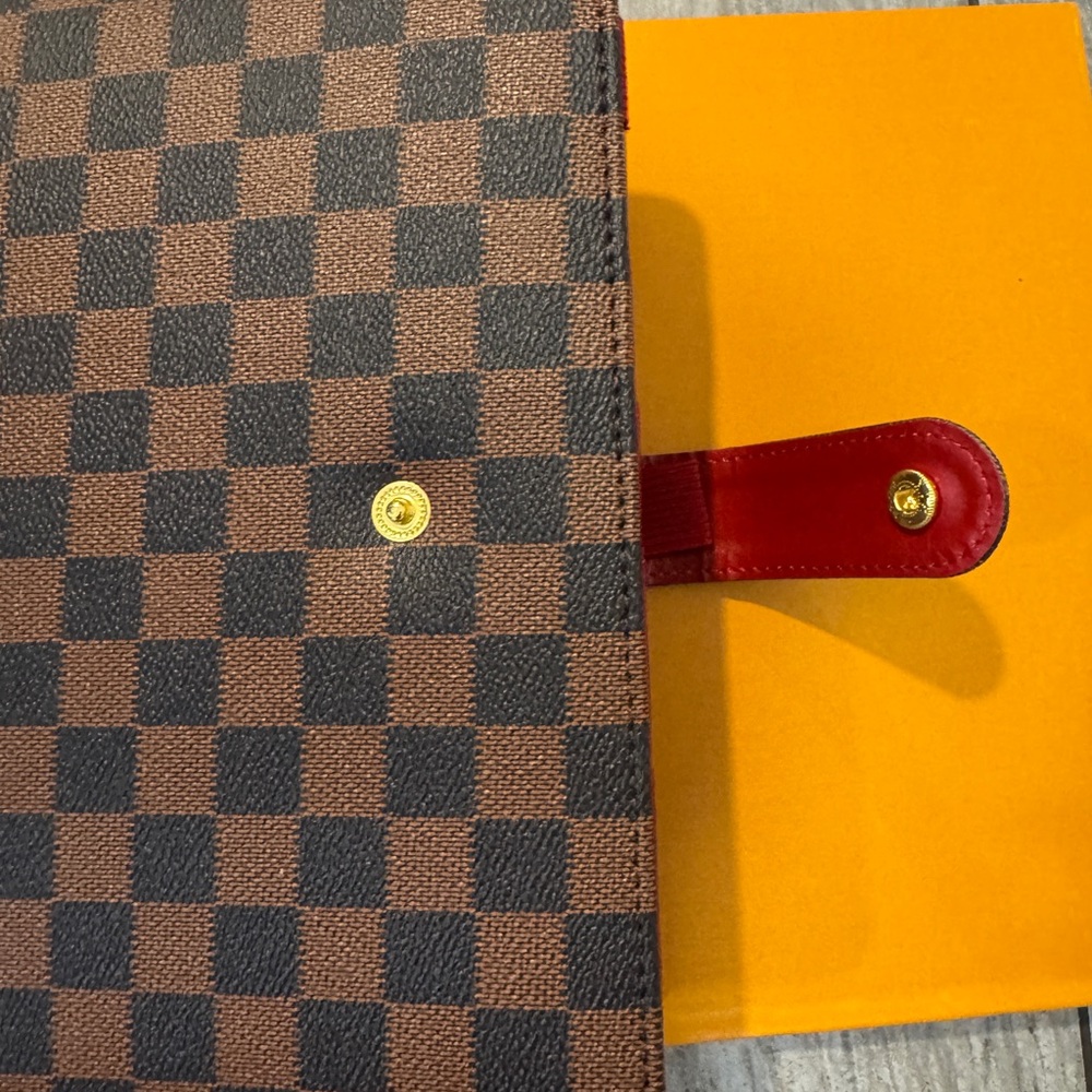 Checkered Brown and Black A5 Planner Cover with Red Interior and Snap Closure. - Picture 5 of 6